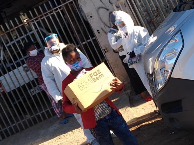 Comunidades recebem máscaras da Celepar para atuação voluntária