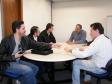 A partir da dir.: José Anísio Salazar da Gerência de Tecnologia da Informação, secretário de Assuntos Estratégicos e diretor- presidente da Celepar, Nizan Pereira e os visitantes da Universidade Estadual de Maringá: Giancarlo de Lucca, Diretoria e Desenvolvimento, Elias C. A. de Carvalho, Desenvolvimento, e Antonio da S. Martins, Infraestrutura Técnica