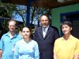 A partir da esquerda, Marcel Diorgenes Unger, a Leonice Rochinski, o diretor-presidente da CELEPAR e secretário de Assuntos Estratégicos, Nizan Pereira e o presidente da FUNCEL, Newton Issao Hiromori, na Creche da Fundação CELEPAR