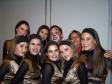 A professora Gissana Rabelo Cerqueira, junto com os estudantes de dança de Agudos do Sul, o grupo pertence ao Colégio Estadual Rui Barbosa e foi um dos destaques do Festival de Arte da Rede Estudantil (Fera), em Ponta Grossa, no mês passado, ele é formado por sete meninas e um menino, apresentou a coreografia intitulada ?Feras?, ao som da música ?Dancing Days?