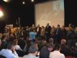 O governador em exercício Orlando Pessuti e os secretário Bianchini e o secretário de Assuntos Estratégicos, Nizan Pereira, repassaram sementes de milho e feijão para representantes de famílias indígenas e de quilombolas do Paraná (integrantes das tribos Caigangue, Guarani e Xetá e ainda dos remanescentes de quilombolas da Comunidade do Eixo Botiatuva, na Lapa)