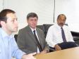 A partir da esq. o assessor da 
Governadoria, André Pegorer, o 
secretário Estadual de Saúde, 
Gilberto Martin e o diretor-
presidente da CELEPAR e secretário 
de Assuntos Estratégicos, Nizan 
Pereira