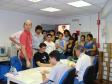 O Gerente de Serviços Operacionais, Altamir Brun 
e os estudantes e professores da carreira de 
Engenharia em Sistemas de Informação da 
Universidade Tecnológica Nacional - Regional 
Tucumãn/Argentina, na Divisão  de Serviços de 
Produção da CELEPAR (Carteiras de Identidade)