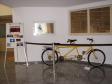 No Espaço Cultural Santos Dumont, da Companhia de Informática do Paraná (Celepar), exposição “A bicicleta como meio de transporte sustentável”, exemplares de bicicletas, informativos sobre a escolha, uso correto, fatores positivos e curiosidades sobre o veículo