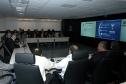 Apresentação do trabalho integrado do governo do estado entre as secretárias, prefeituras e empresas afins. Sala de referência estratégica trabalho de integração de TI da CELEPAR. 