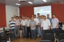 Jacson Carvalho Leite e prefeitos e secretários que participaram da reunião na Amepar