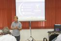 O presidente Jacson Carvalho Leite fala aos prefeitos da Amepar sobre soluções de TIC