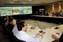 Convidados reunidos na Sala de Situação do ICI