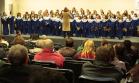 O coral Unicanto, formado por 70 alunos do colégio Adventista Centenário abriu o painel com canções de apelo ecológico