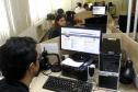 Os policiais que trabalham na Delegacia Eletrônica do Paraná fizeram um total de 134.618 atendimentos durante o ano de 2013. No ano anterior foram 125.782 registros gerados a partir do contato do cidadão com a Polícia Civil, por meio do site: www.delegaciaeletronica.pr.gov.br.