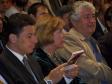 Na foto, o presidente da Paraná
Esporte, Ricardo Gomyde, Ítala
Nandi e o Governador do Paraná,
Roberto Requião, na Escola de
Governo, no dia 18 de dezembro de
2007