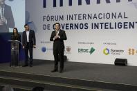 Paraná lança programa de inteligência artificial para serviços públicos