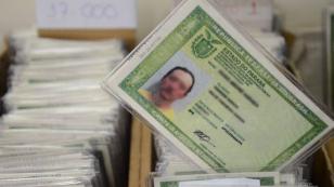 Carteira de identidade ganha novo modelo no Paraná