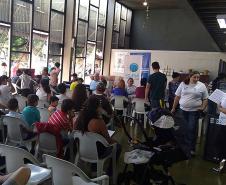 O Projeto Criança e Adolescente Protegidos já atendeu diversos municípios do Paraná, com ações também na feira de serviços Paraná Cidadão. Desta vez a ação aconteceu em Arapongas. No evento desta semana foram emitidas 755 carteiras de identidade e feitos 465 exames oftalmológicos, totalizando 1.220 mil atendimentos.Arapongas, 11/10/2017.Foto: Divulgação SEJU