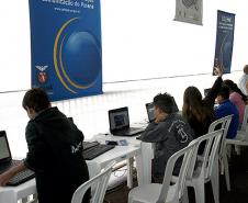 Na estande da Celepar as pessoas tiveram acesso gratuito à internet e às redes sociais