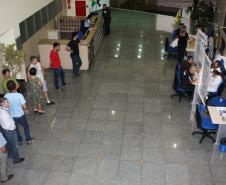 A formação de filas para a realização dos exames foi uma constante durante toda esta segunda-feira. Prova de que a Celepar está preocupada com a qualidade de vida dos empregados