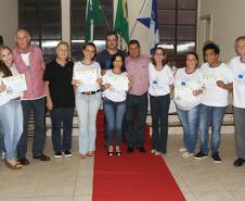 Entrega de certificados aos monitores em Nova Esperança
