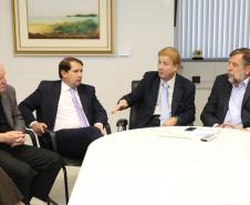A Secretaria para Assuntos Estratégicos e a Companhia de Informática e Comunicação do Estado do Paraná (Celepar) vão unificar suas ações voltadas à inclusão digital.Curitiba, 16/03/2016.Foto: José Fernando Ogura/SEAE