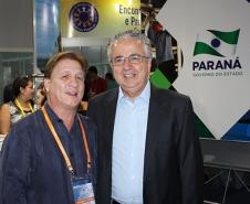 Jacson Carvalho Leite e o secretário de Estado da Adminsitração e Previdência, Jorge de Bem