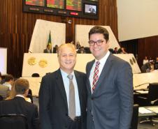 Jacson Carvalho Leite e o deputado Guto Silva