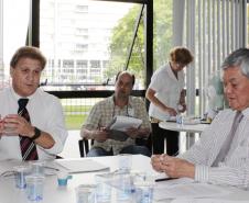 O presidente Jacson Carvalho Leite e o secretário Cassio Taniguchi avaliam os projetos em tramitação no Cosit