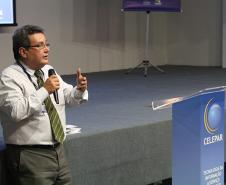 A reunião realizada no auditório da empresa, nesta quarta-feira (26), foi encerrada com a participação de Paulo Alcion de Oliveira, gerente de atendimento a clientes da Celepar, que apresentou a política de atuação da companhia nesta área, com ênfase ao suporte das demandas de todos os órgãos da administração estadual, secretarias e suas vinculadas
