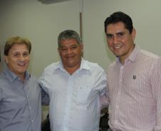 Jacson Carvalho Leite, Luiz Nicácio e o supervisor do Núcleo Regional da Celepar em Londrina, Leandro Pirolo Valério