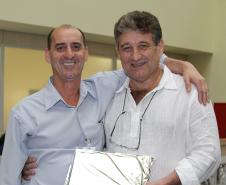 Julio Cesar Pires Correa homenageado pelos seus 40 anos de serviços prestados na Celepar 