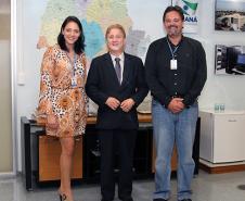 Cristina Viomar (Sbgeo) e Henrique Salatino Miorelli (Sbgeo), da equipe do BI da SEJU, com o presidente Jacson Carvalho Leite   