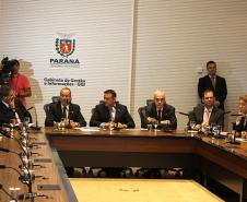 O Governo do Paraná lançou nesta segunda-feira (22) o novo site do Departamento de Trânsito do Paraná e o serviço de renovação automática da Carteira Nacional de Habilitação