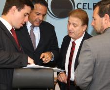 Reunião na Celepar para apresentação de sistema de TI para a área de segurança pública