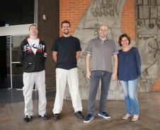 Leandro Domingos, Allan May, Marcelo Perotto e Agtha Cristina (gerente do projeto).