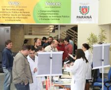 Empregados participaram da Blitz do Tabagismo no Espaço Santos Dumont, hall de entrada da companhia. 