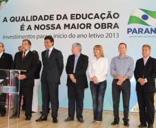 Richa anuncia recursos para melhoria e modernização de 2.100 escolas estaduais.