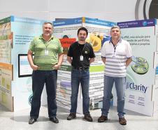 Equipe Celepar que desenvolveu a nova versão do sistema: Jose Luiz Cesar Cotrino, Daniel Sa de Campos e Jacir Jose Lunelli.