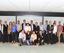 Equipes da Celepar e da SEIL que participaram da reunião de trabalho no CIIE