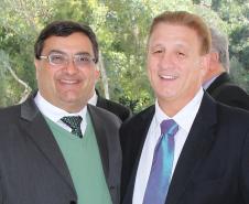 O secretário da Saúde, Michele Caputo Neto e o presidente da Celepar, Jacson Carvalho Leite