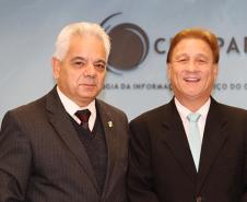 O secretário de Ciência, Tecnologia e Ensino Superior, Alipio Leal e o presidente da Celepar, Jacson Carvalho Leite foram os anfitriões da reunião do CGI realizada em Curitiba