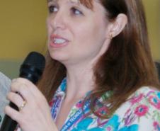 Annelise Graes Mareca, Diretora Presidente da Previcel discursando na celebração dos 49 da Celepar.