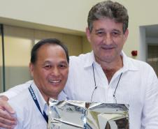 Morio Mario Tanabe homenageado pelos seus 35 anos de serviços prestados na Celepar. 