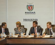 Governador Beto Richa em reunião com o secretariado do estado. Curitiba, 16/12/2015. Foto: Pedro Ribas/ANPr