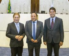 Jacson Carvalho Leite e os deputados estaduais Hussein Bakri e Guto Silva