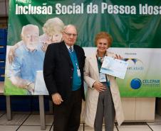 Mais uma turma com alunos da terceira idade foi formada pela Celepar. Ao todo, 58 pessoas com idade acima de 60 anos participaram do Curso Básico de Smartphone que a companhia oferta gratuitamente.