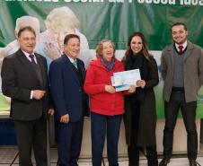 Mais uma turma com alunos da terceira idade foi formada pela Celepar. Ao todo, 58 pessoas com idade acima de 60 anos participaram do Curso Básico de Smartphone que a companhia oferta gratuitamente.