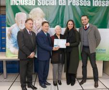 Mais uma turma com alunos da terceira idade foi formada pela Celepar. Ao todo, 58 pessoas com idade acima de 60 anos participaram do Curso Básico de Smartphone que a companhia oferta gratuitamente.