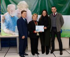 Mais uma turma com alunos da terceira idade foi formada pela Celepar. Ao todo, 58 pessoas com idade acima de 60 anos participaram do Curso Básico de Smartphone que a companhia oferta gratuitamente.