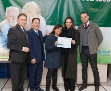 Mais uma turma com alunos da terceira idade foi formada pela Celepar. Ao todo, 58 pessoas com idade acima de 60 anos participaram do Curso Básico de Smartphone que a companhia oferta gratuitamente.