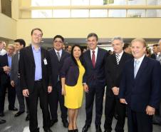 O governador Beto Richa participa, na Celepar, do lançamento do Projeto Escola de Gestão Inteligente. Participaram da solenidade: presidente da Celepar, Jacson Carvalho Leite, presidente do Tecpar, Julio Felix e o secretário do Planejamento, Silvio Barros.Curitiba, 11-11-15.Foto: Arnaldo Alves / ANPr.