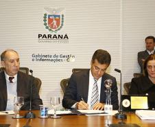 Governador Beto Richa junto com a secretária estadual da Justiça, Cidadania e Direitos Humanos, Maria Tereza Uille Gomes, lança a Central de Transparência Carcerária e a Central Estadual de Informações de Flagrantes. Curitiba, 02/06/2014. Foto: