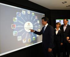 Governador Beto Richa inaugura novo Data Center corporativo do governo e o Centro Integrado de Informações Estratégicas da Celepar.